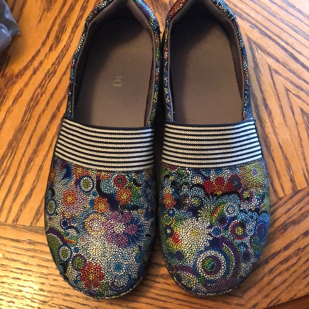 Like new Algeria shoes!